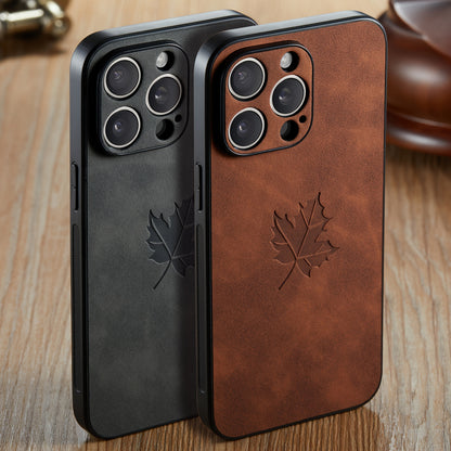 Suitable for Iphone 16/15/14/13/12/11 Pro/Promax/Plus Ultra-Thin Luxury Retro Leatherette Mobile Phone Case Lambskin Maple Leaf Pattern Camera Lens Full Protective Case Skin-Feel Non-Slip And Anti-Fall Simple Personality Busi